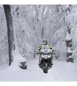 Téli motorozás alap öltözete