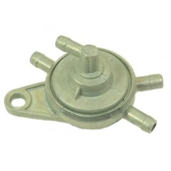 Benzincsap GY6 3+1 csöves